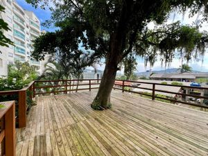 Image 17 - 857392