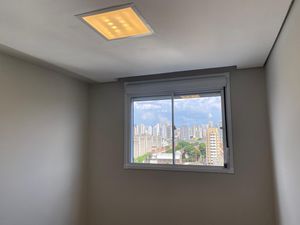 Image 10 - 857424