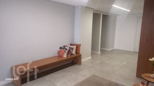 Image 10 - 857426