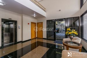 Image 3 - 857429