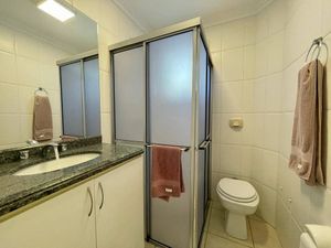 Image 8 - 857447