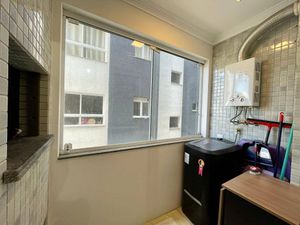 Image 4 - 857447