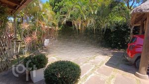 Image 11 - 857465