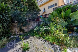 Image 17 - 857486