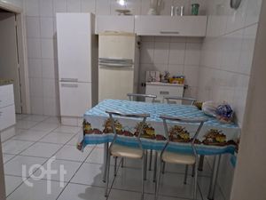 Image 4 - 857492