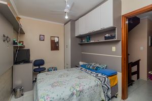 Image 16 - 857526