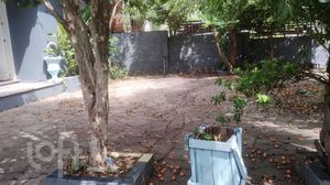 Image 2 - 857563