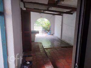 Image 11 - 857563