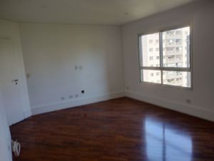 Image 4 - 857571