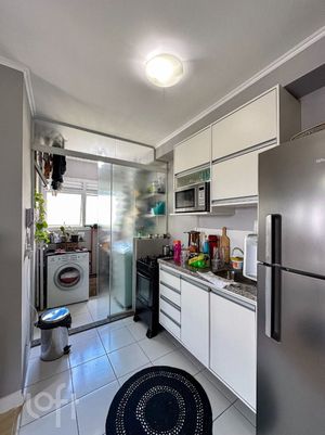 Image 6 - 857573
