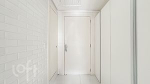 Image 19 - 857576