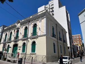 Image 28 - 857582