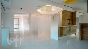 Image 11 - 857597