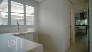 Image 25 - 857597