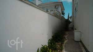 Image 67 - 857597