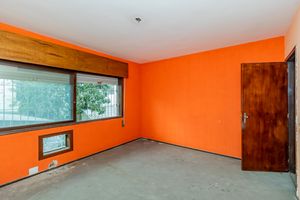 Image 17 - 857599