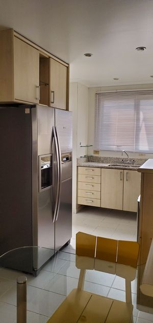 Image 11 - 857601