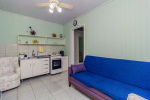 Image 23 - 857637