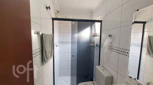 Image 36 - 857646