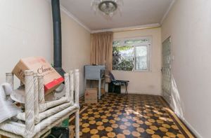 Image 1 - 857678