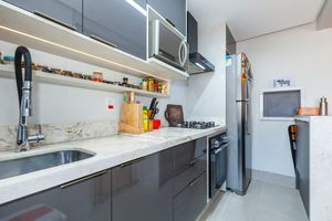 Image 19 - 857704