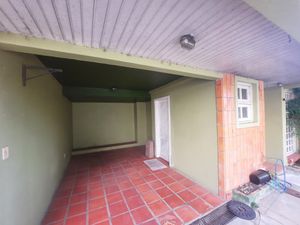 Image 2 - 857734