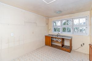Image 38 - 857734