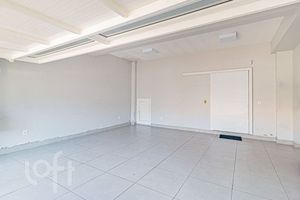 Image 4 - 857748
