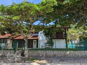Image 7 - 857801
