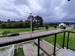 Image 19 - 857802