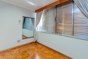 Image 11 - 857803