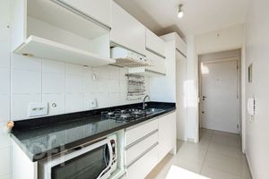 Image 4 - 857866
