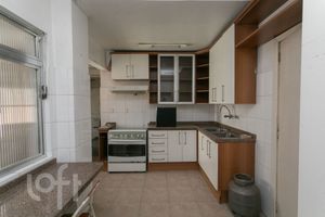 Image 18 - 857871