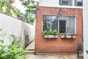 Image 34 - 857876