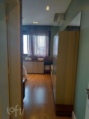 Image 15 - 857877