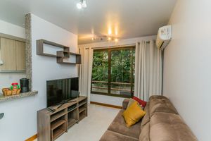 Image 3 - 857977