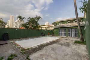 Image 5 - 858017