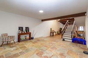 Image 19 - 858017