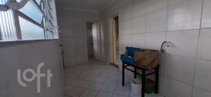 Image 3 - 858031