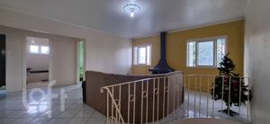 Image 10 - 858031