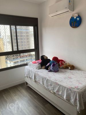 Image 9 - 858047