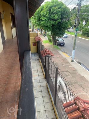 Image 19 - 858068