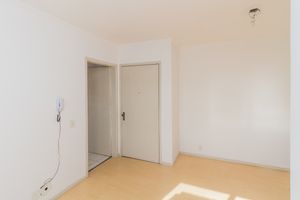 Image 3 - 858097