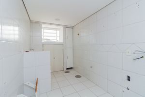 Image 19 - 858097