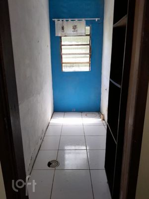 Image 7 - 858107