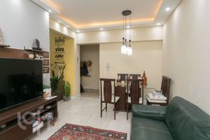 Image 1 - 858108