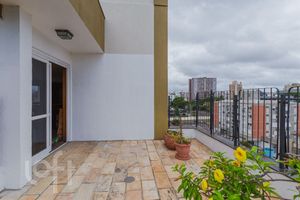 Image 28 - 858150