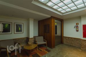 Image 34 - 858150