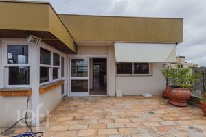 Image 30 - 858150