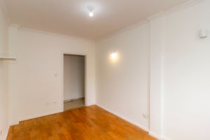 Image 3 - 858197